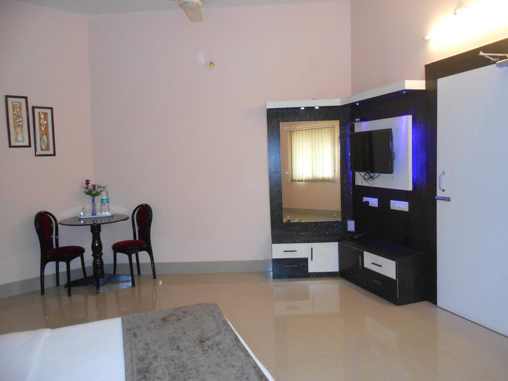 The Pearl Hotel Puri Kültér fotó